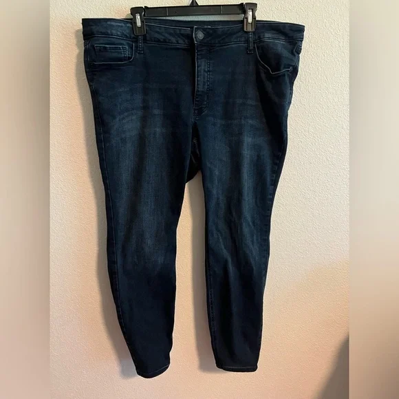 Old Navy Rock Star Jeans Size 20 - Picture 1 of 9